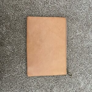 Madewell hand clutch